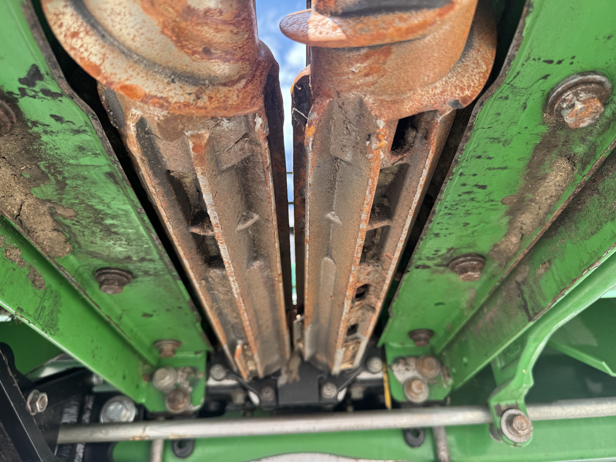 2010 John Deere 608C Image 22