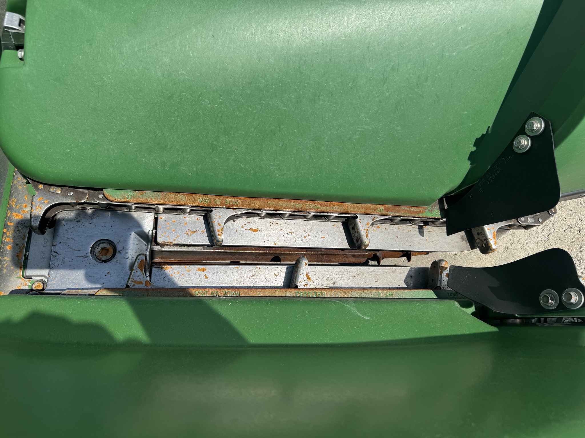 2010 John Deere 608C Image 8