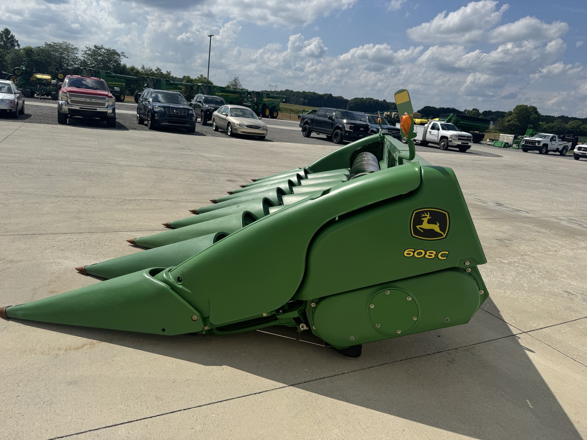 2010 John Deere 608C Image 5