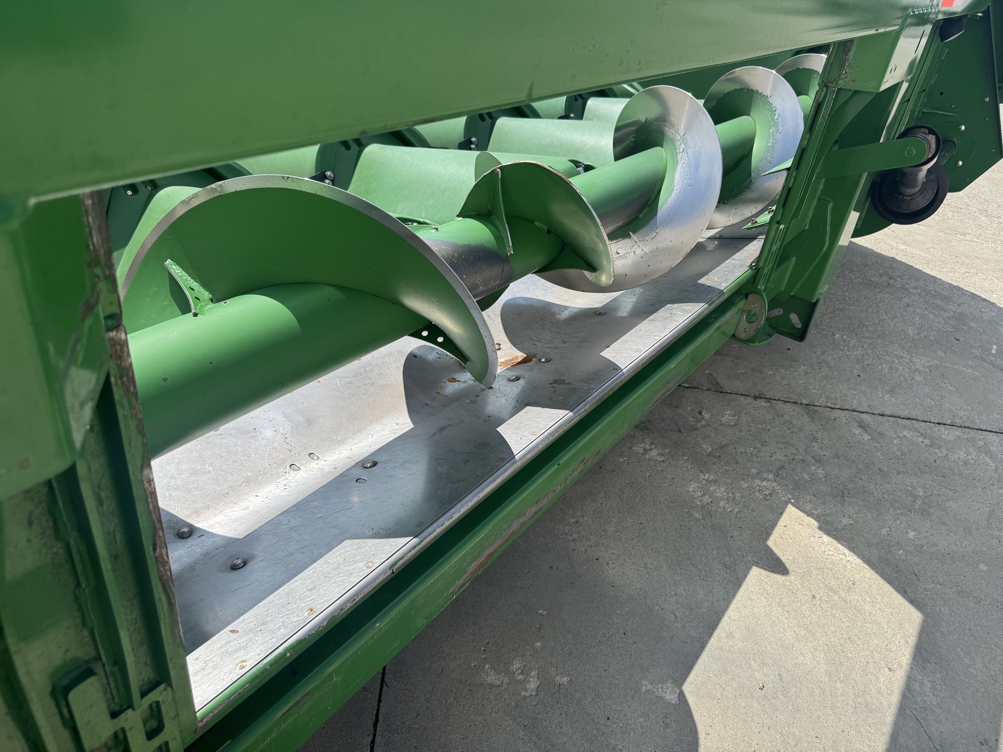 2010 John Deere 608C Image 29