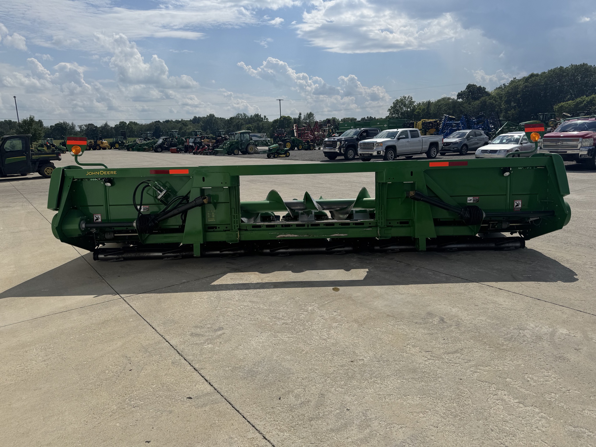 2010 John Deere 608C Image 21