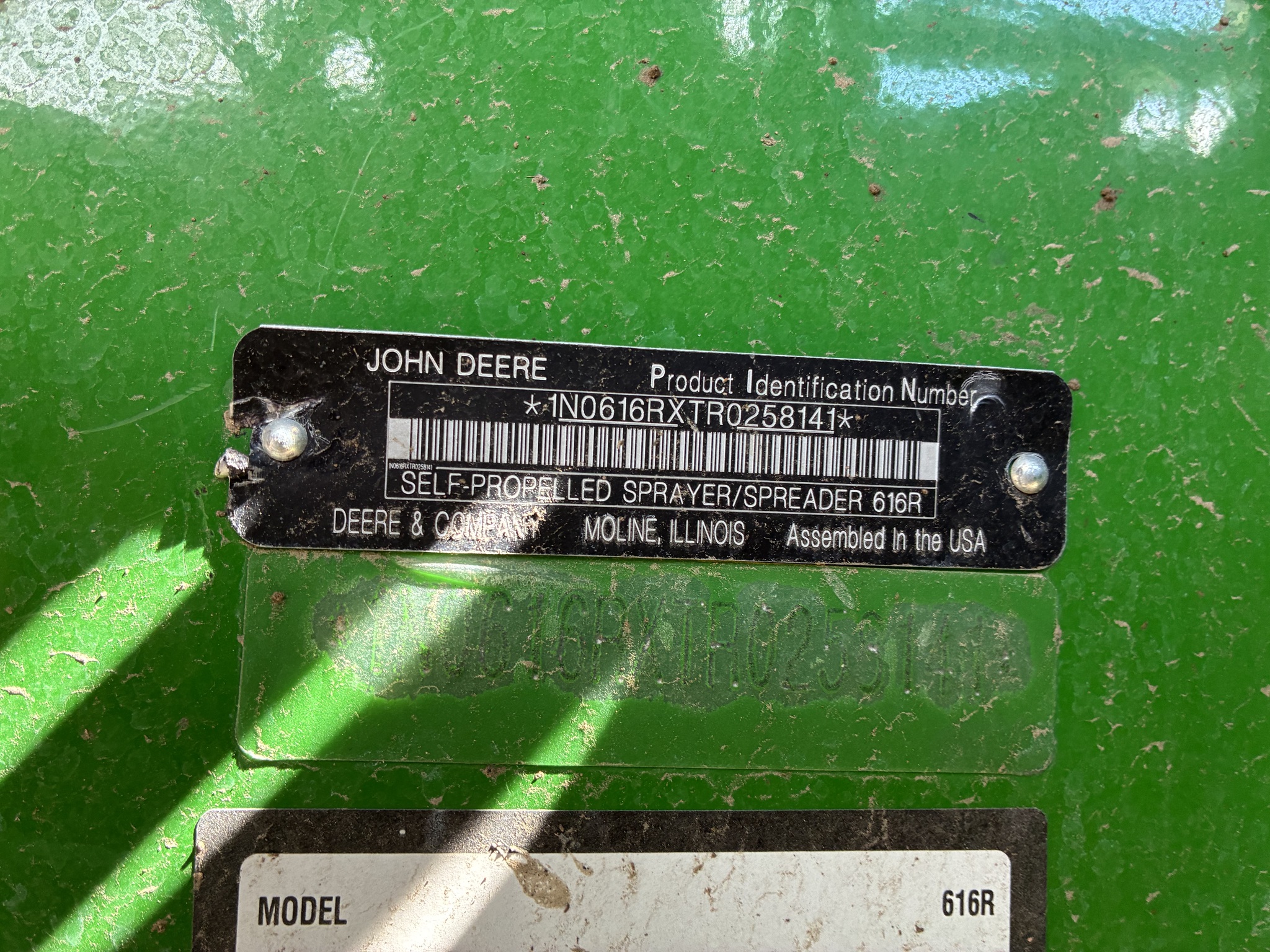 2025 John Deere 616R Image 14