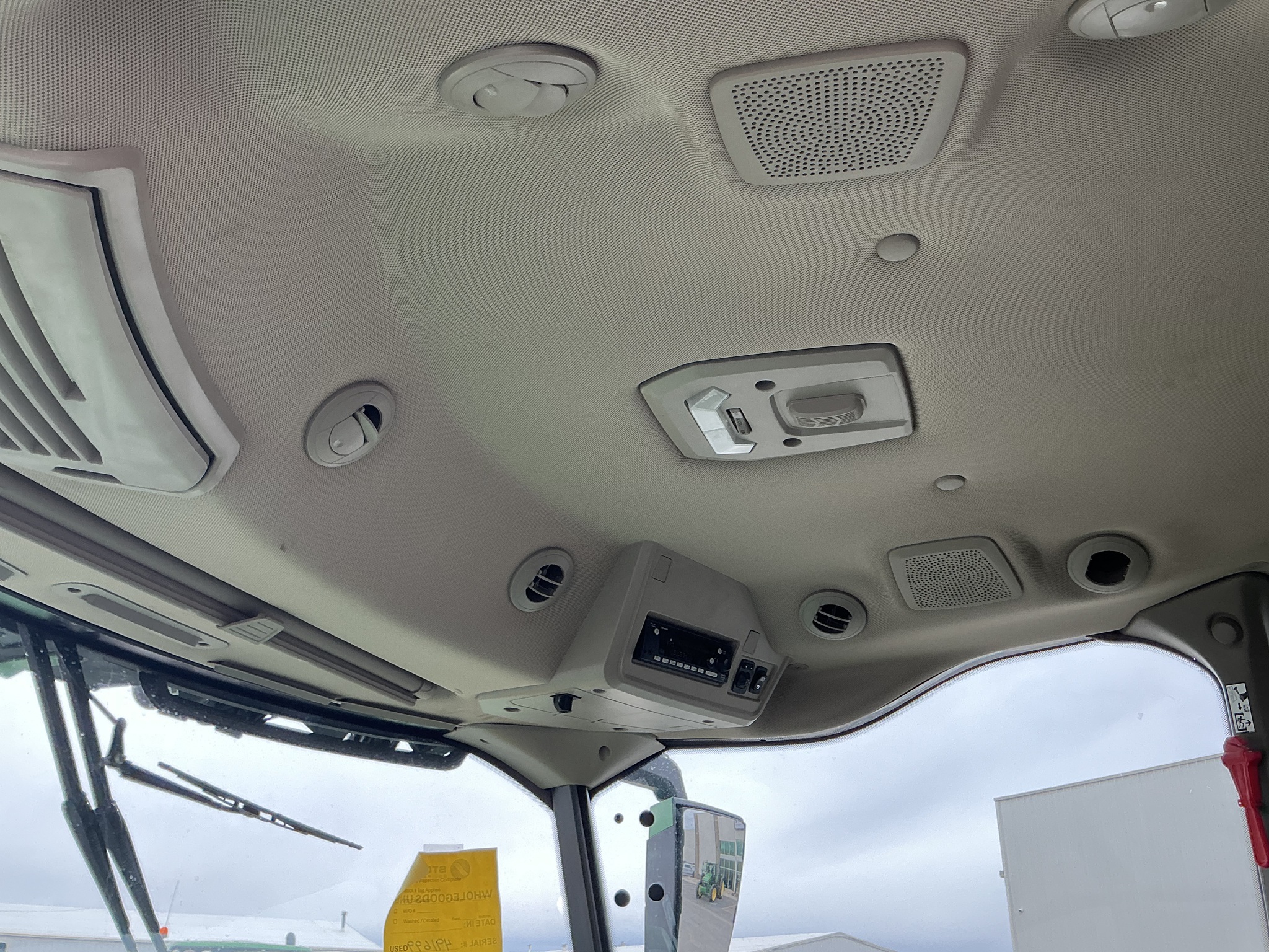 2023 John Deere W235R Image 20