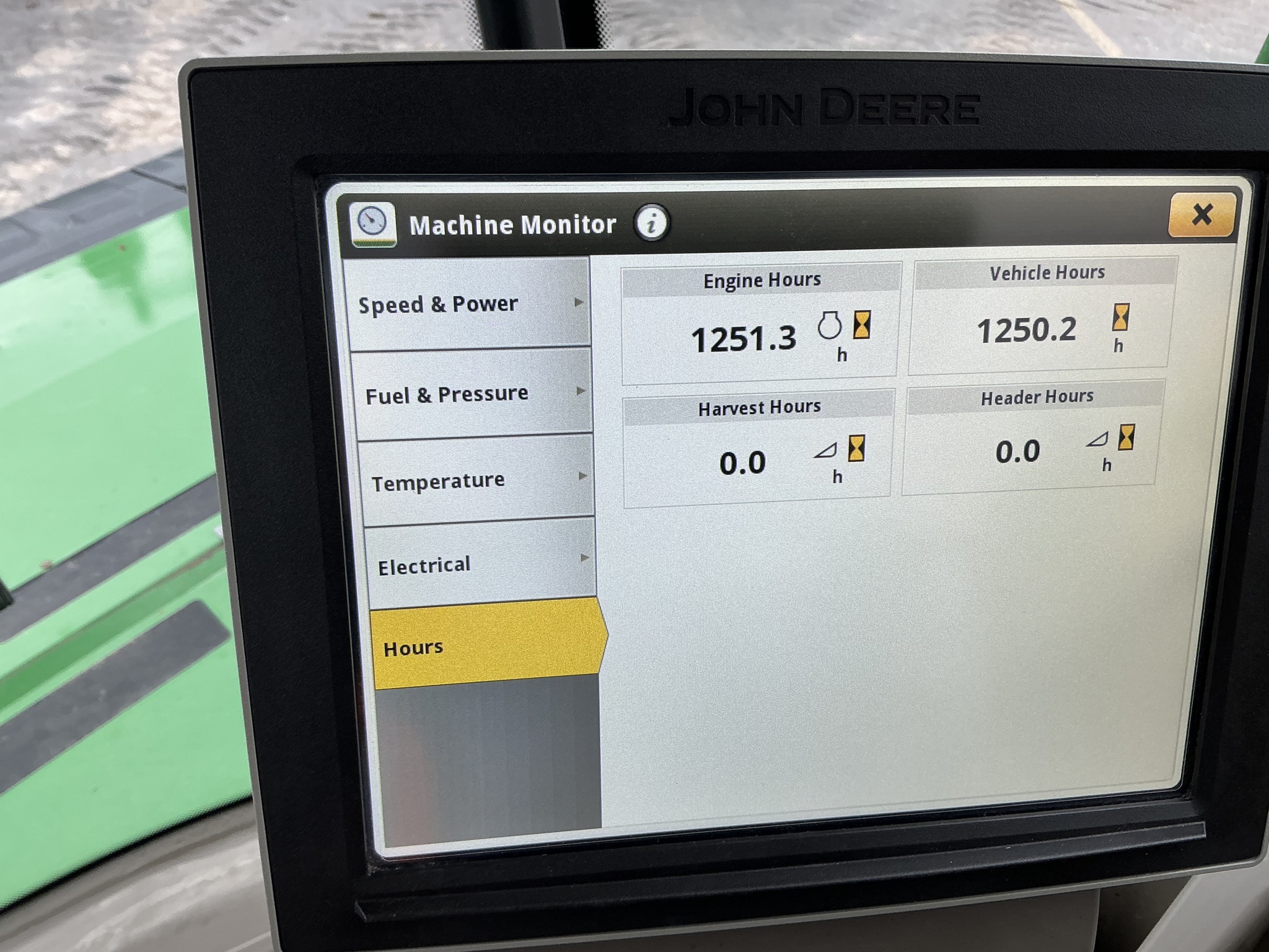 2023 John Deere W235R Image 25