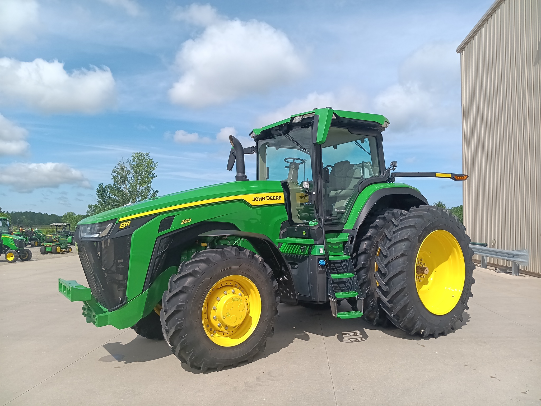 2024 John Deere 8R 250 Image 7