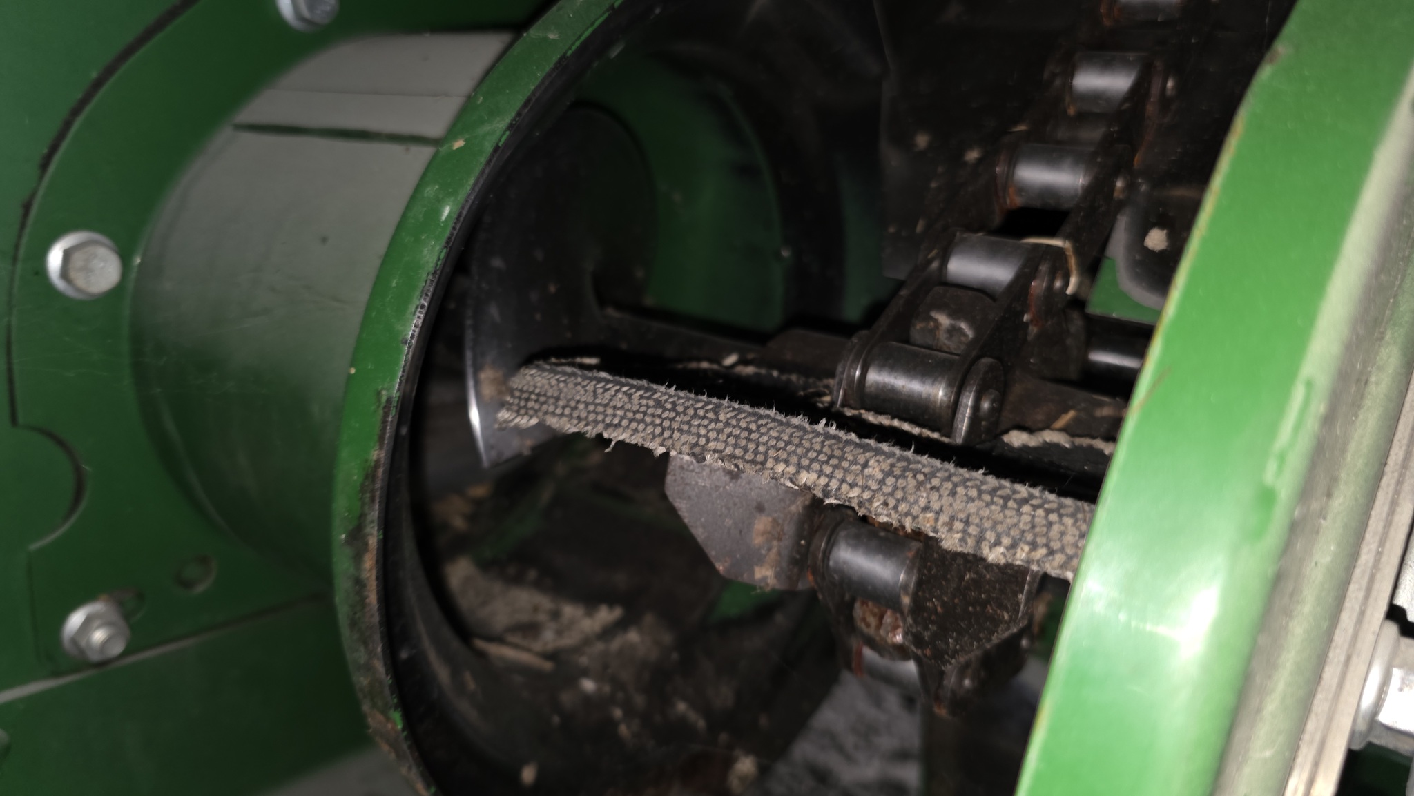 2016 John Deere S670 Image 7