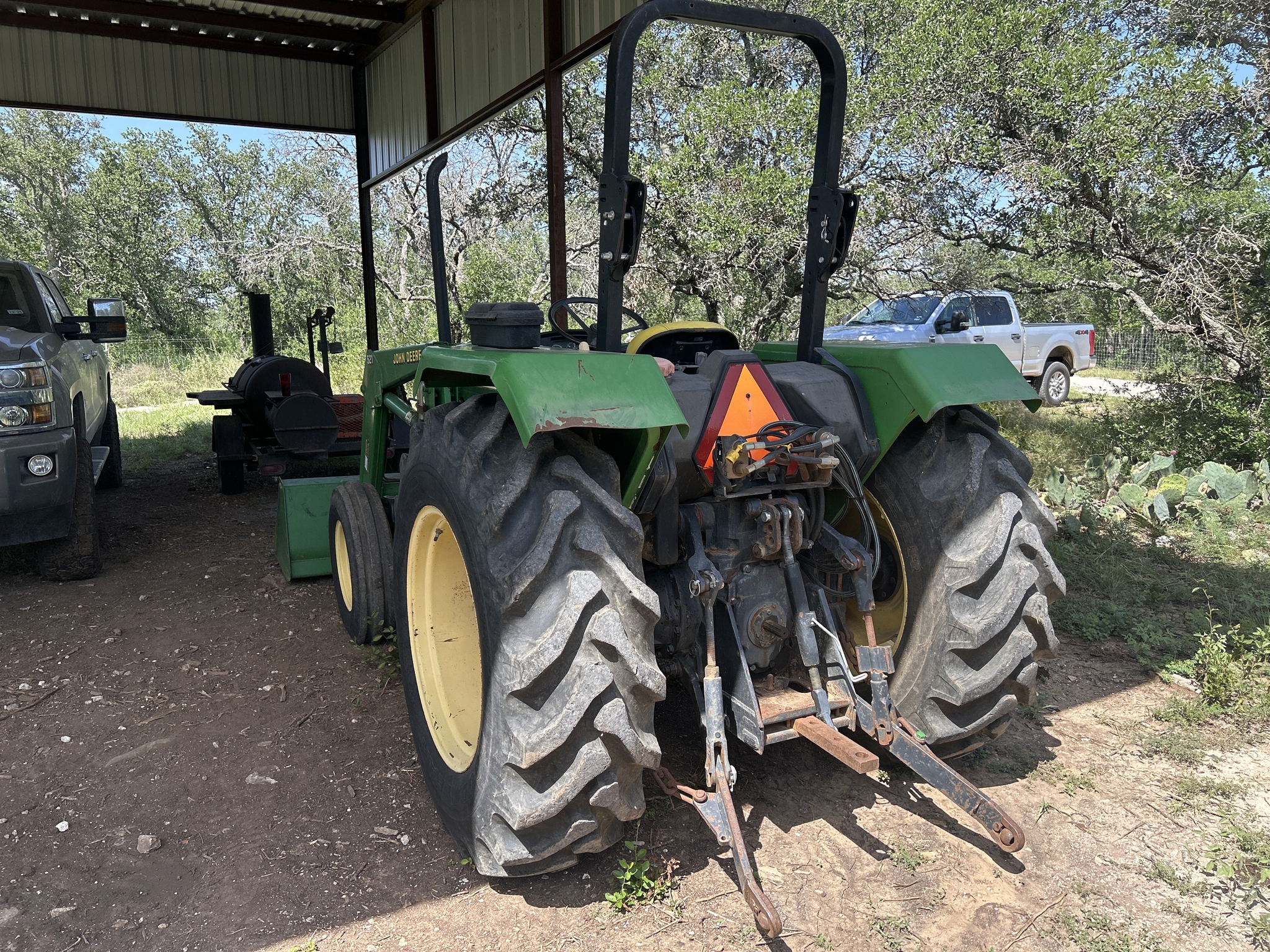 2005 John Deere 5303 Image 9