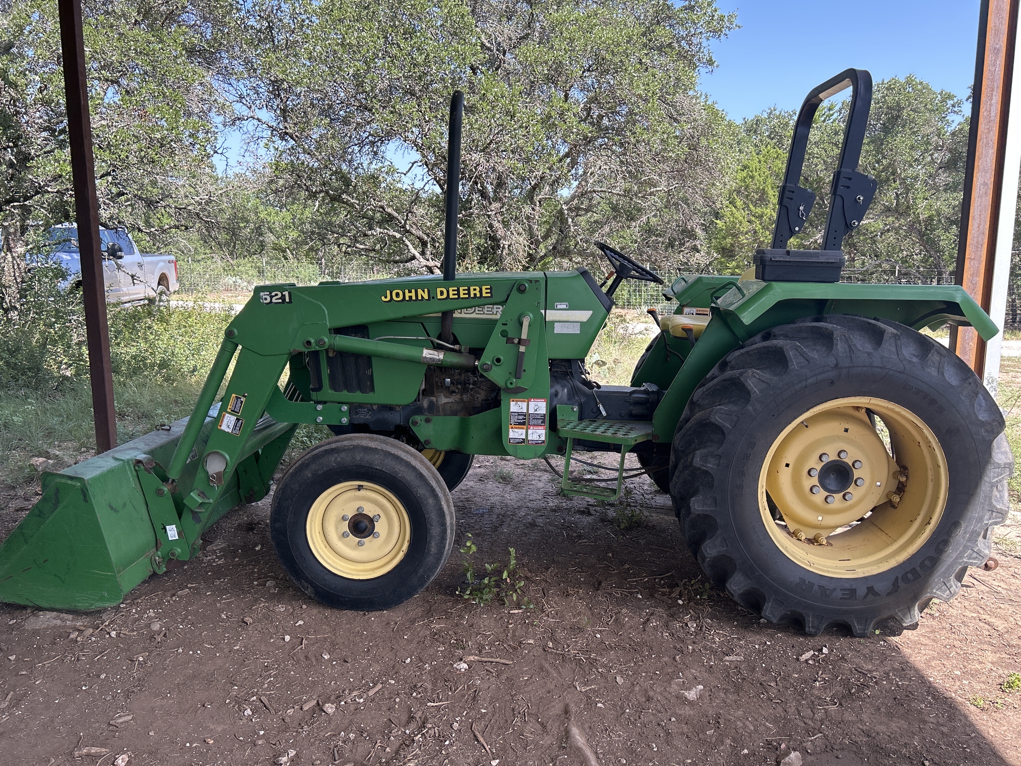 2005 John Deere 5303 Image 1
