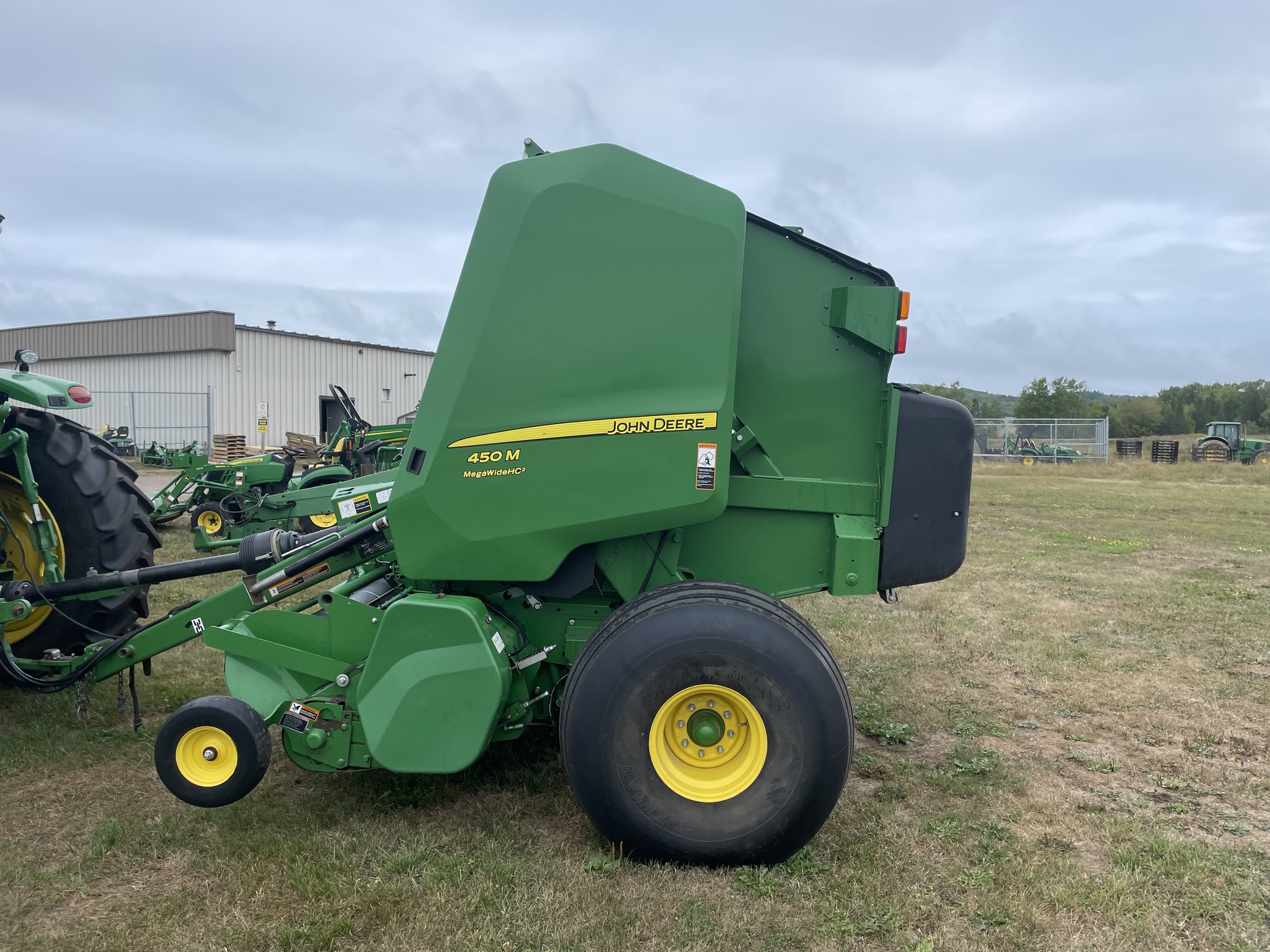 2020 John Deere 450M Image 2