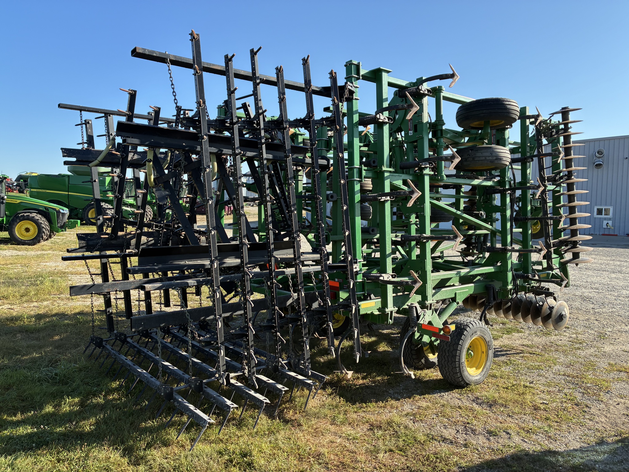 2010 John Deere 2310 Image 6