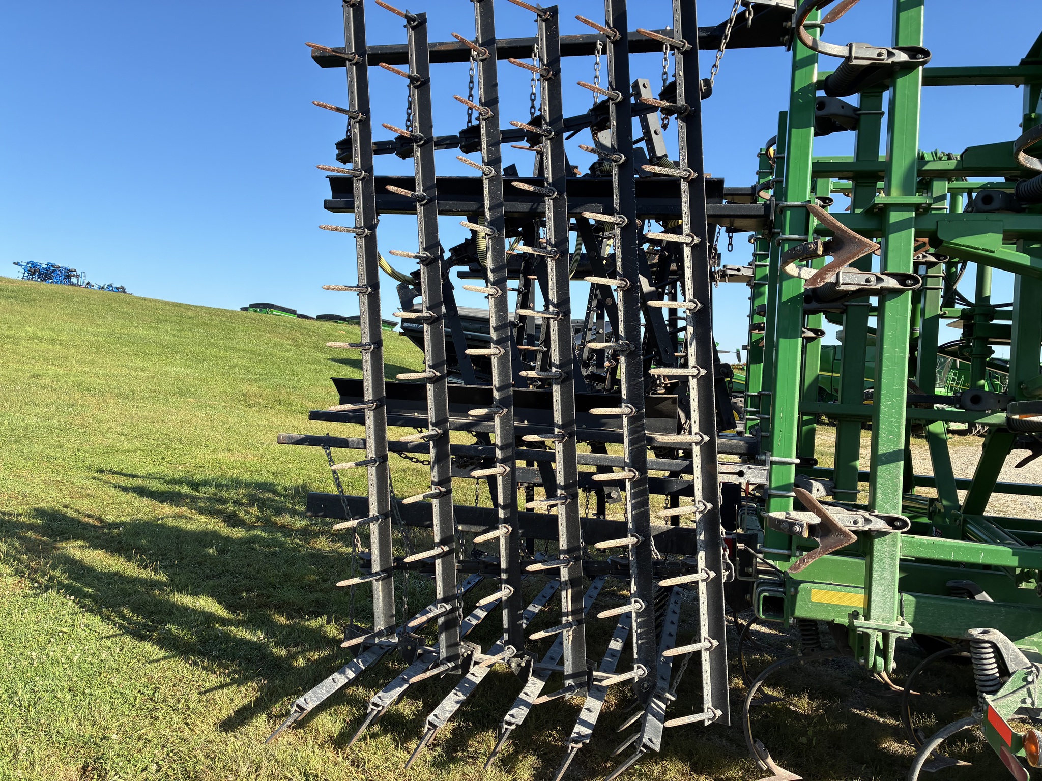 2010 John Deere 2310 Image 15