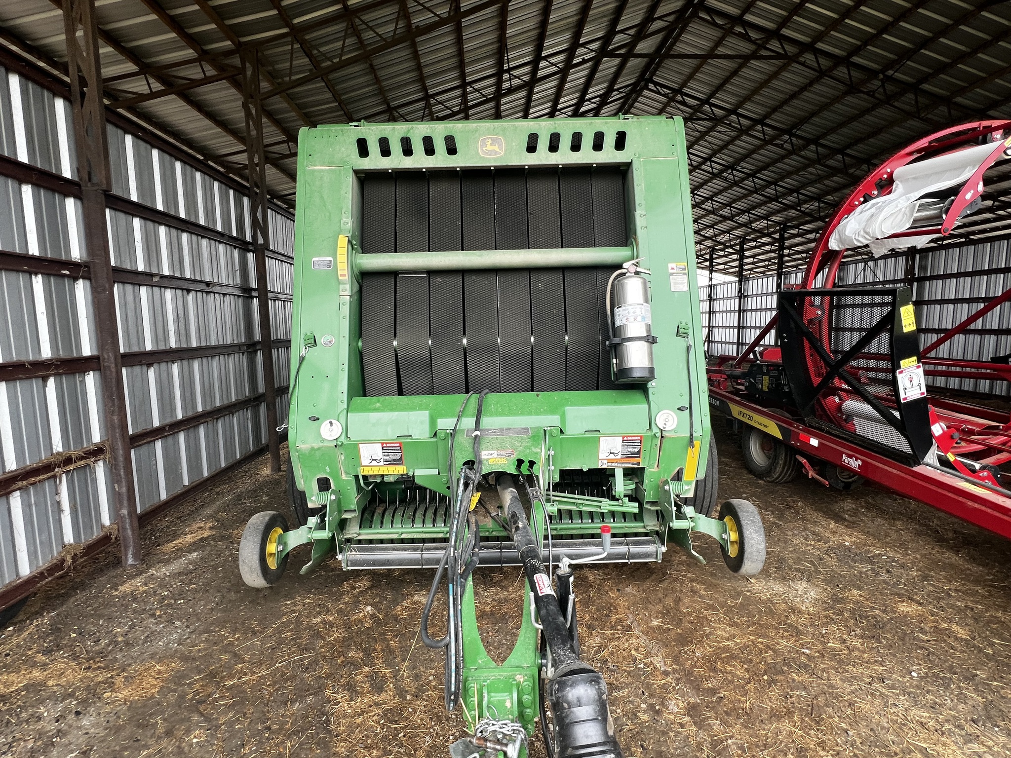 2021 John Deere 560M Image 3