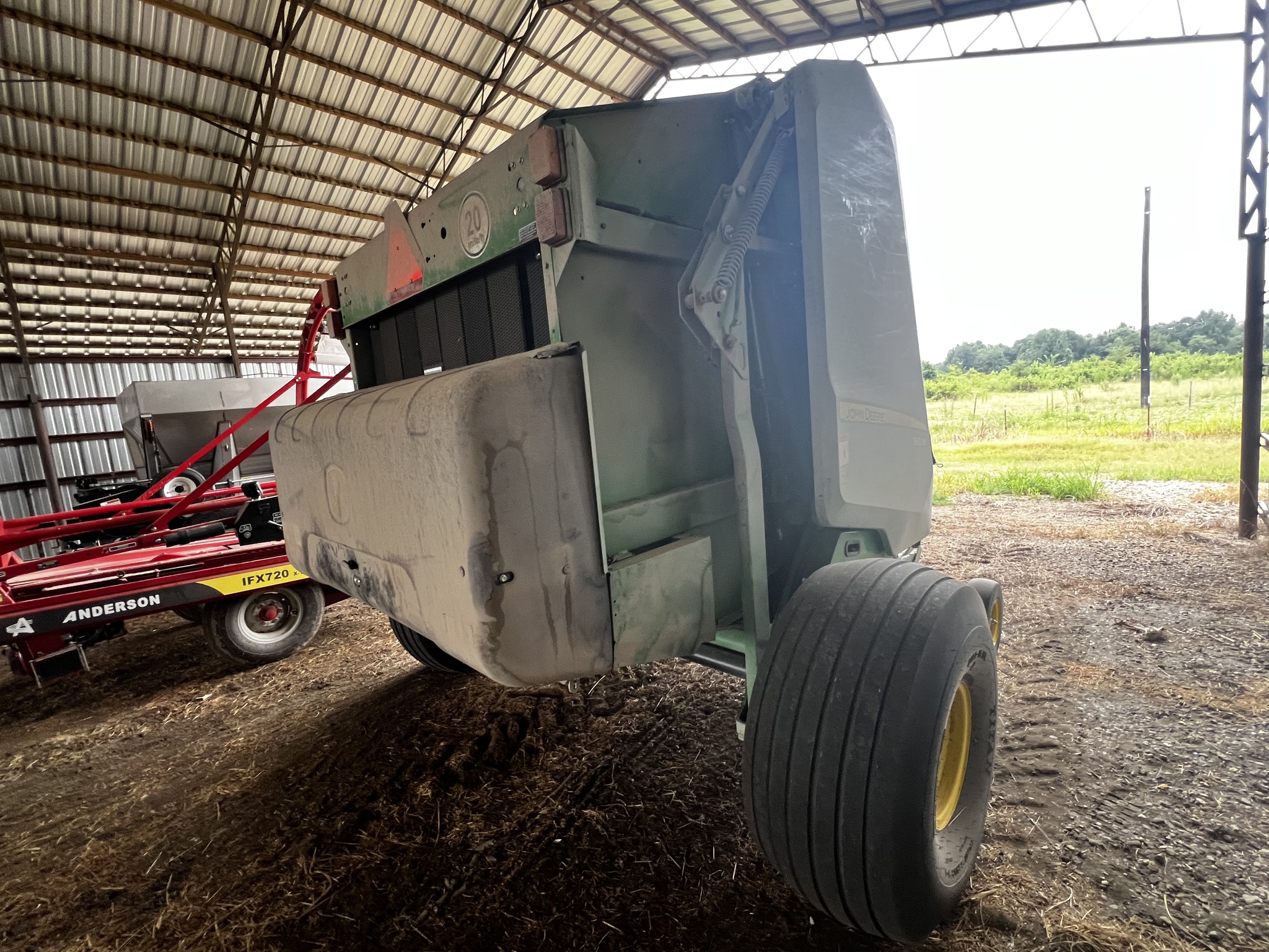 2021 John Deere 560M Image 5
