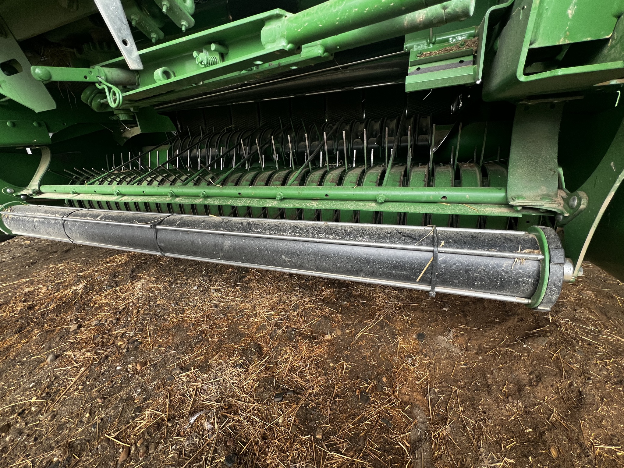 2021 John Deere 560M Image 9
