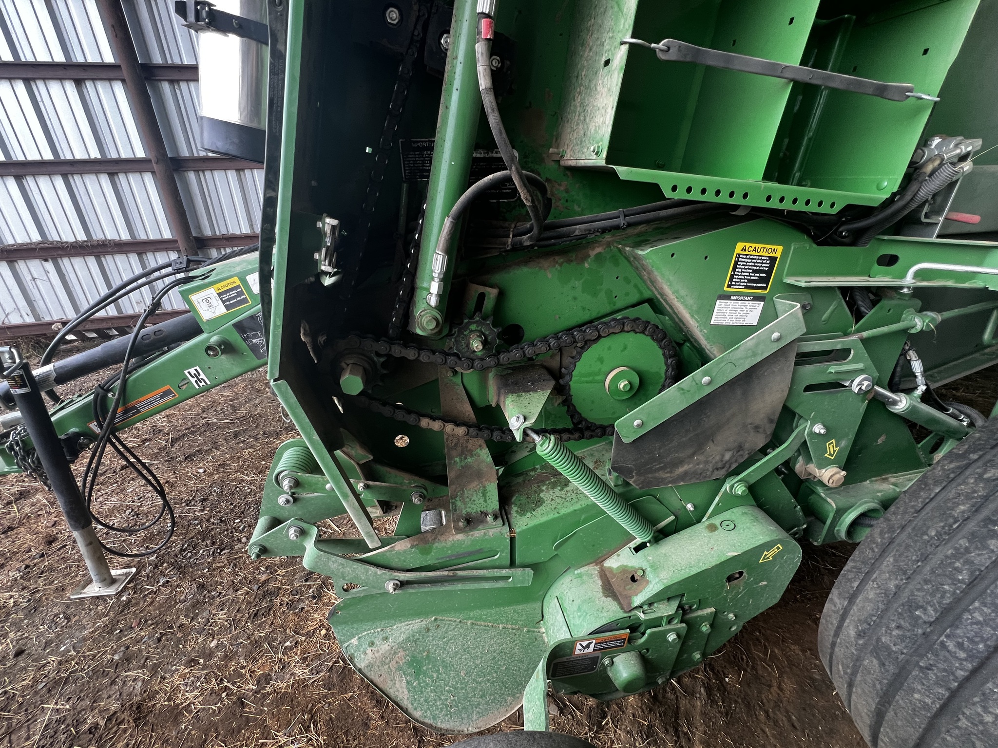 2021 John Deere 560M Image 16