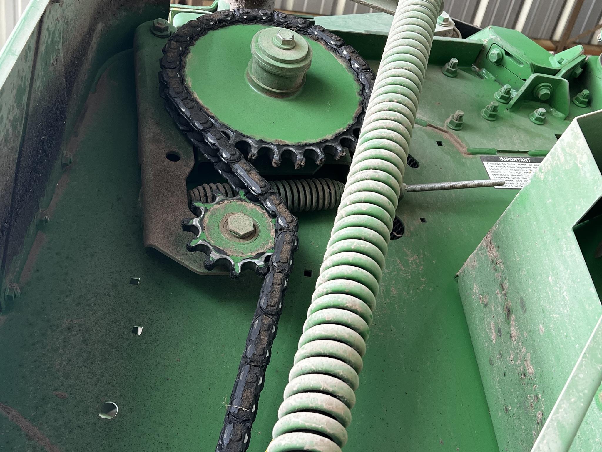 2021 John Deere 560M Image 18