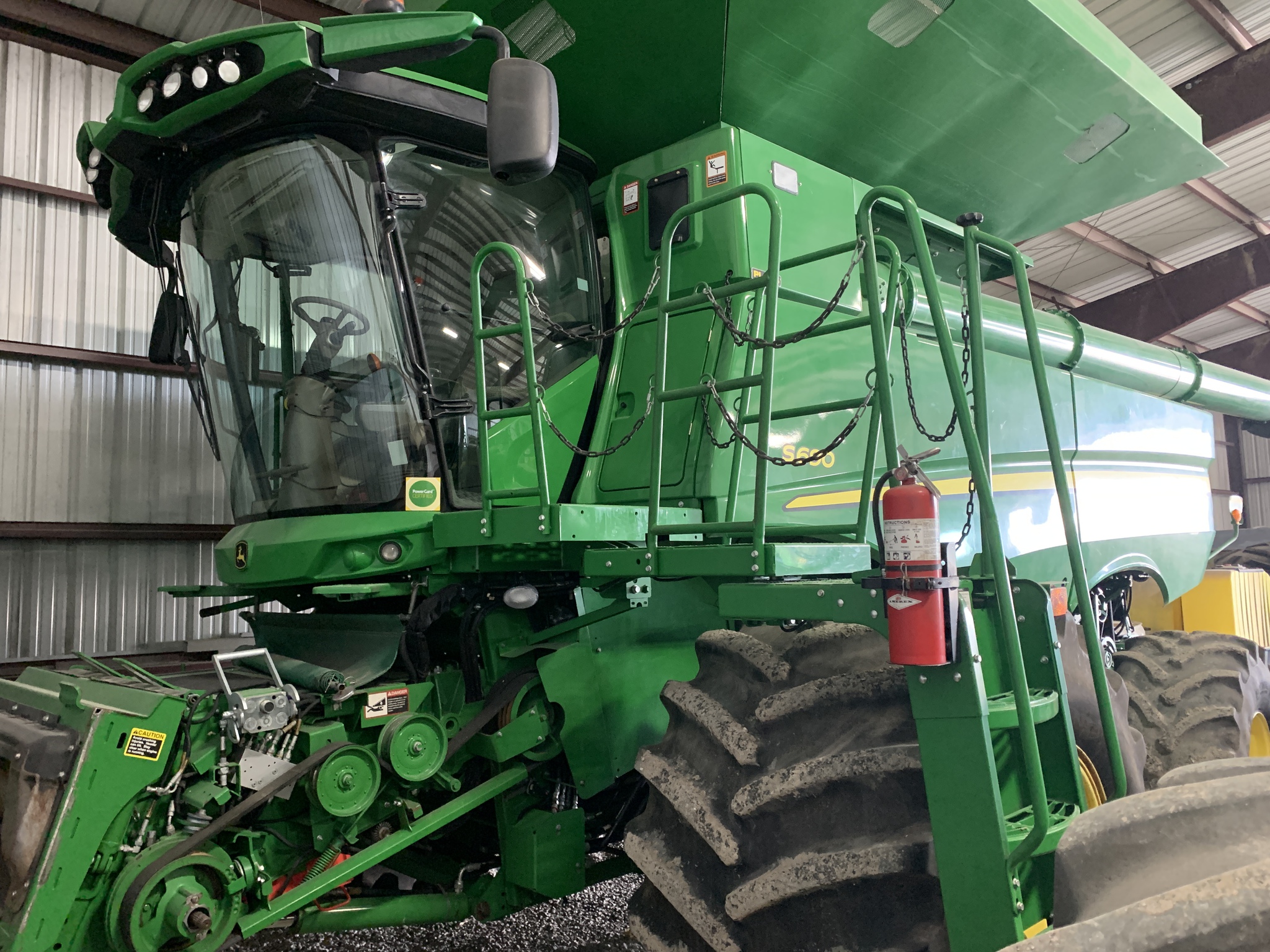 2017 John Deere S690 Image 2