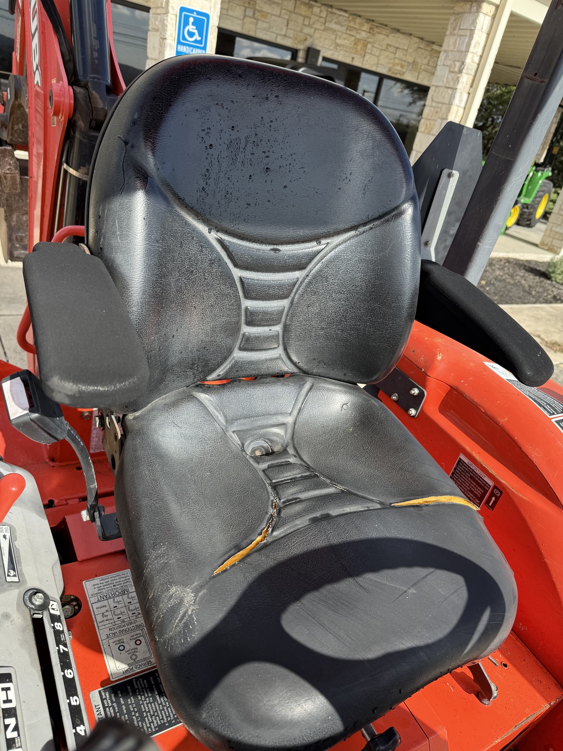 2016 Kubota L47 Image 9