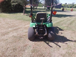 Tractor - Compact Utility For Sale 2004 John Deere 2210 , 22 HP