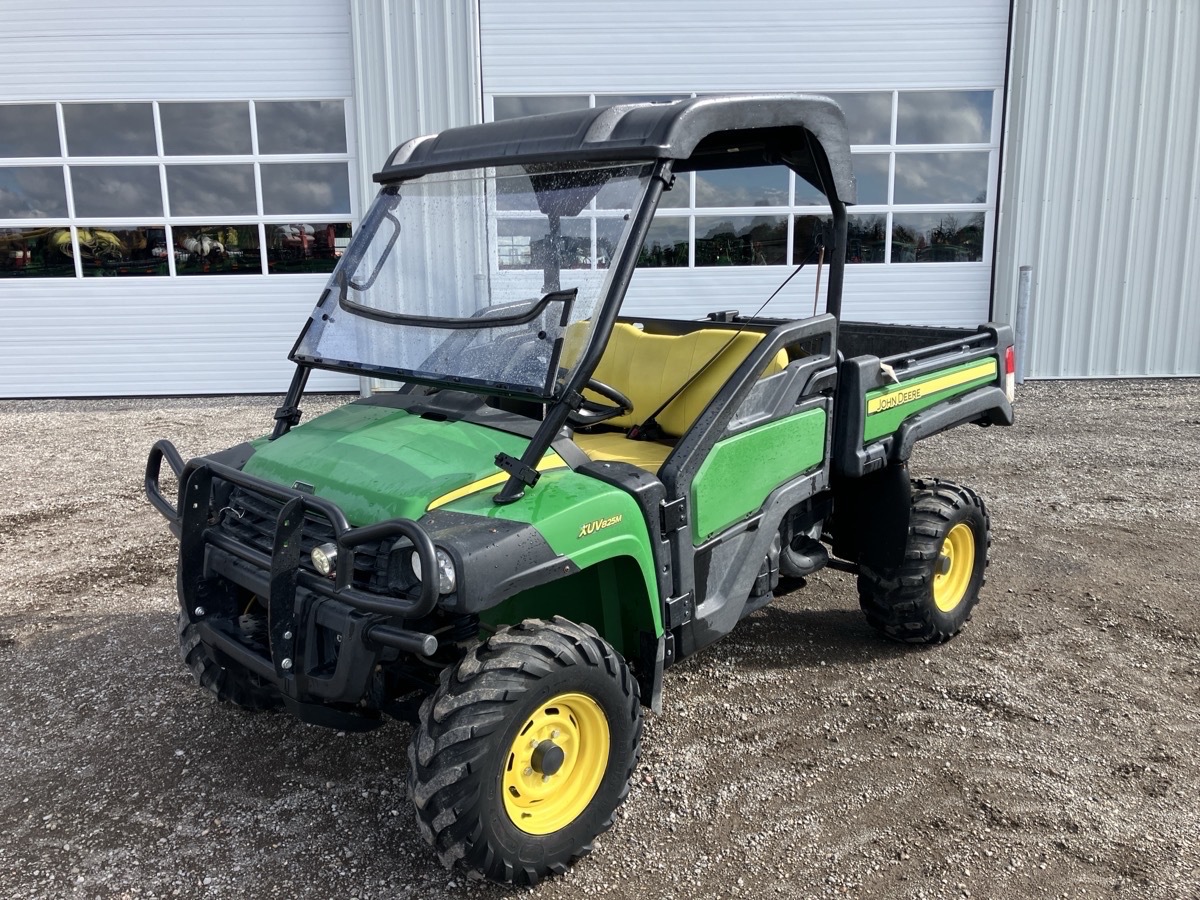 2018 John Deere XUV 825M Image 2