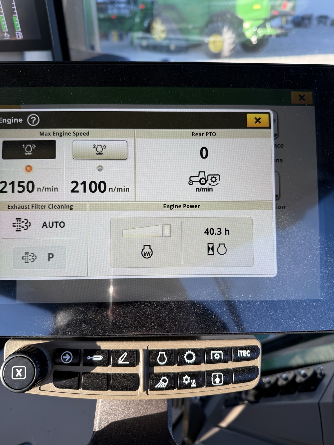2024 John Deere 8R 370 Image 8