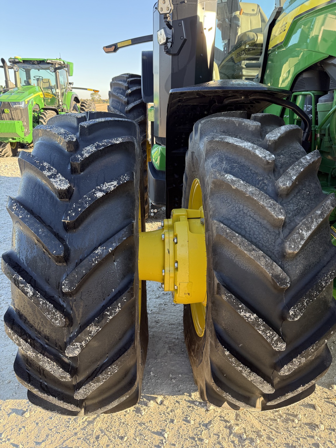 2024 John Deere 8R 370 Image 19
