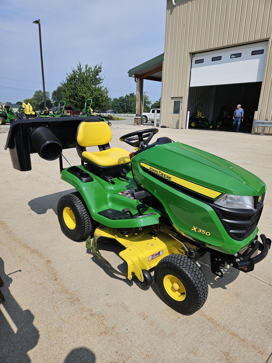 2019 John Deere X350 Image 2