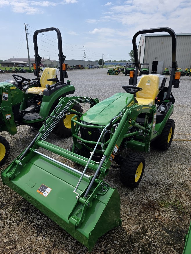 2025 John Deere 1025R Image 1