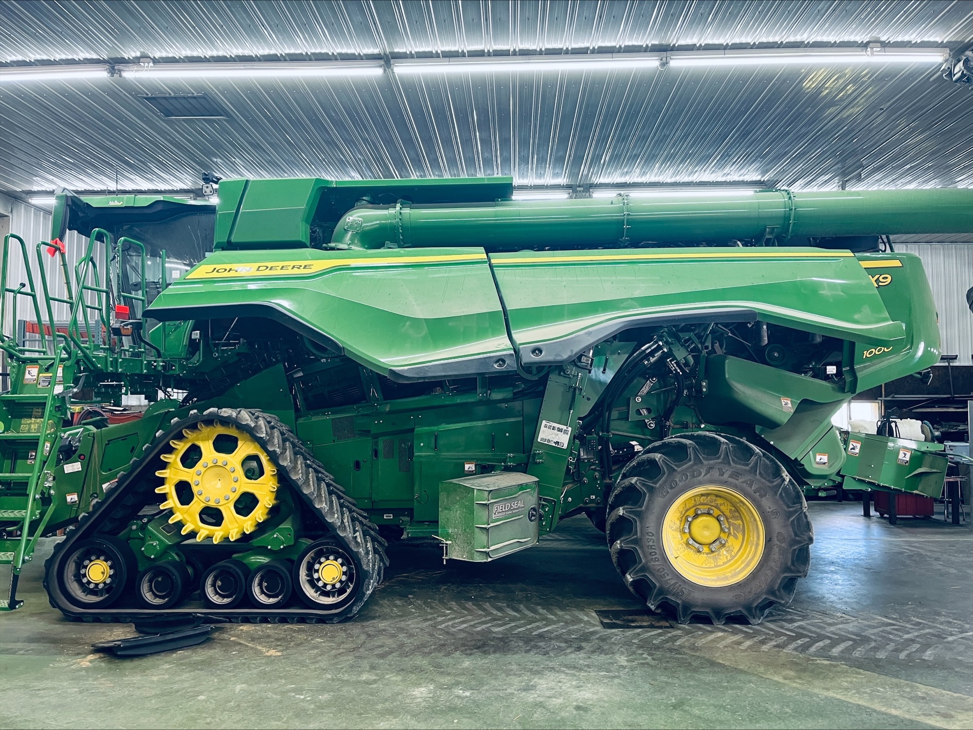 2024 John Deere X9 1000 Image 1