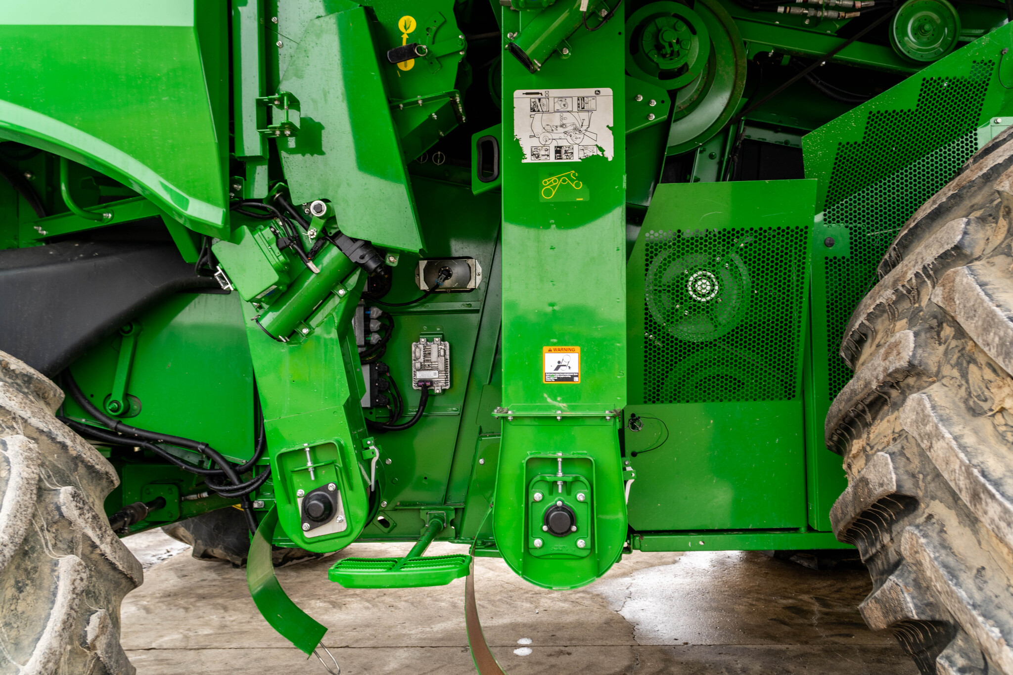 Used 2021 John Deere S780 Combines at Koenig Equipment in Anna, OH - PhotoXL18