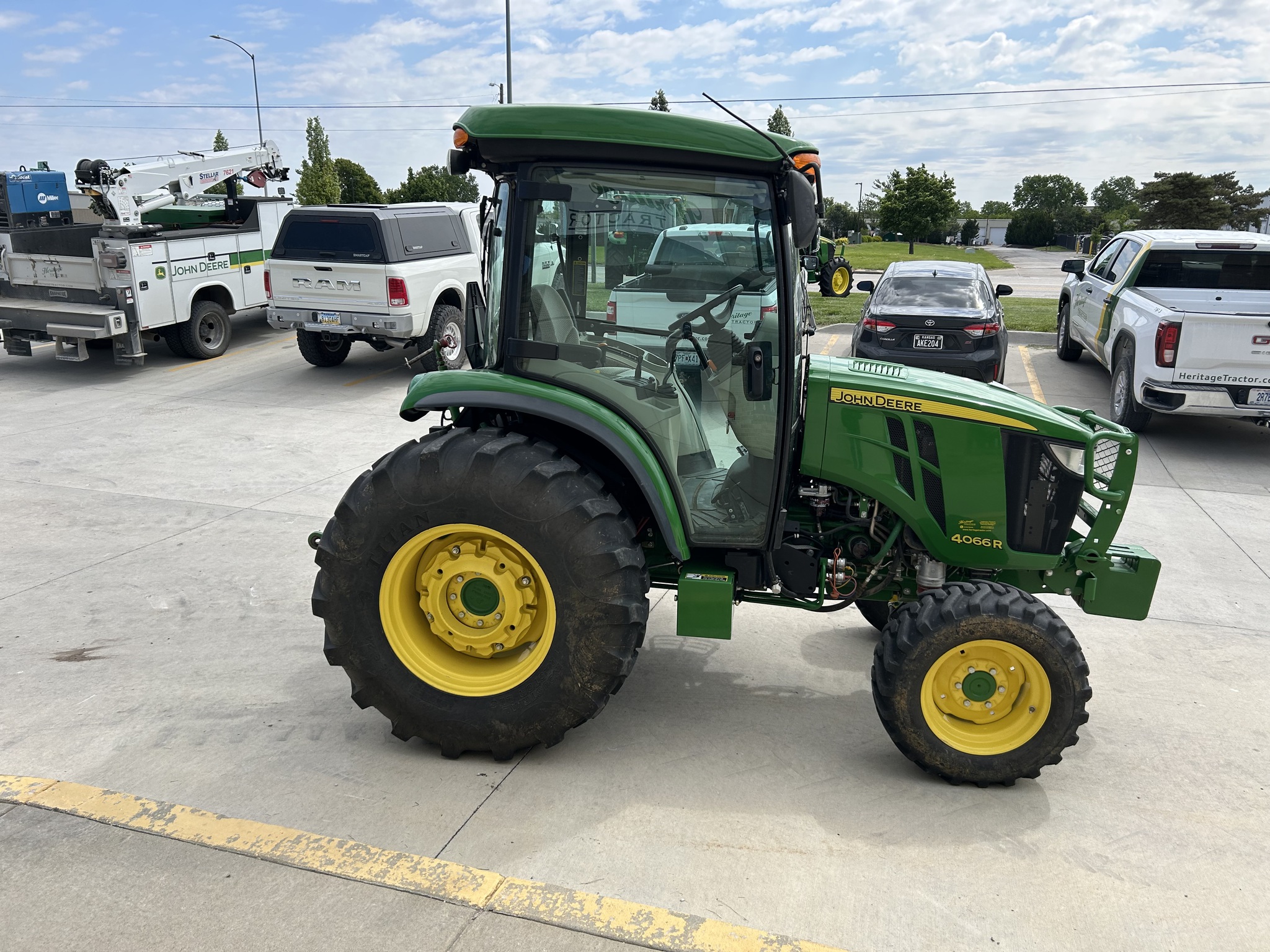  2015 John Deere 4066R at Heritage Tractor in Olathe, KS