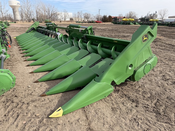  John Deere C16F