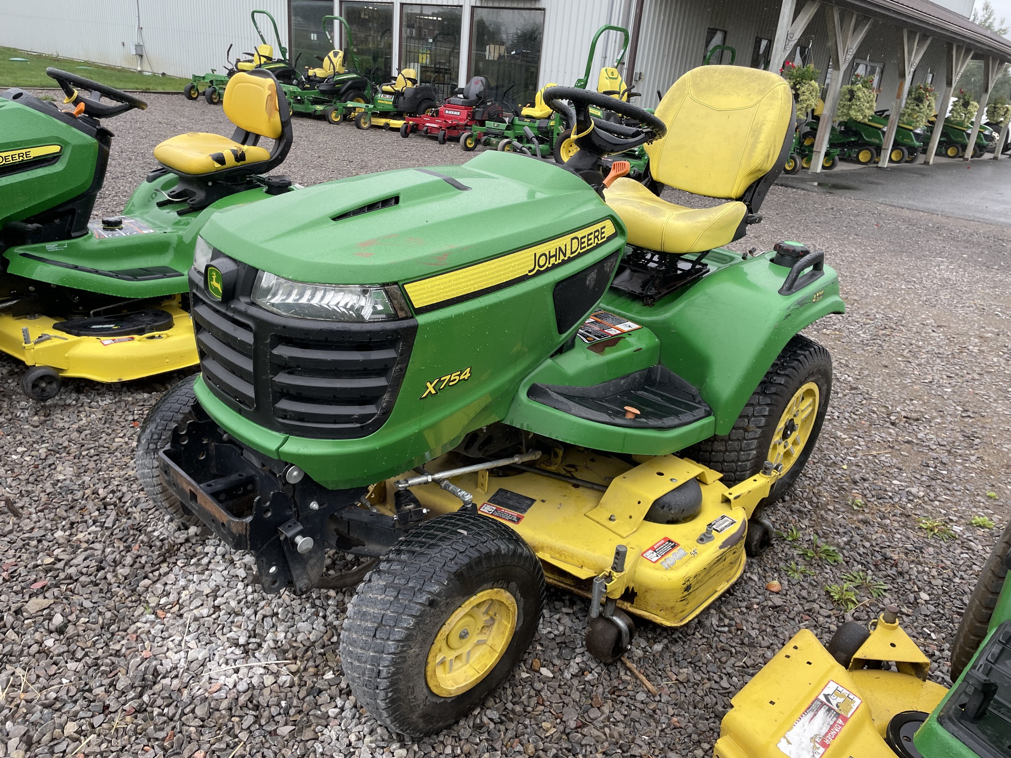 2015 John Deere X754 Image 1