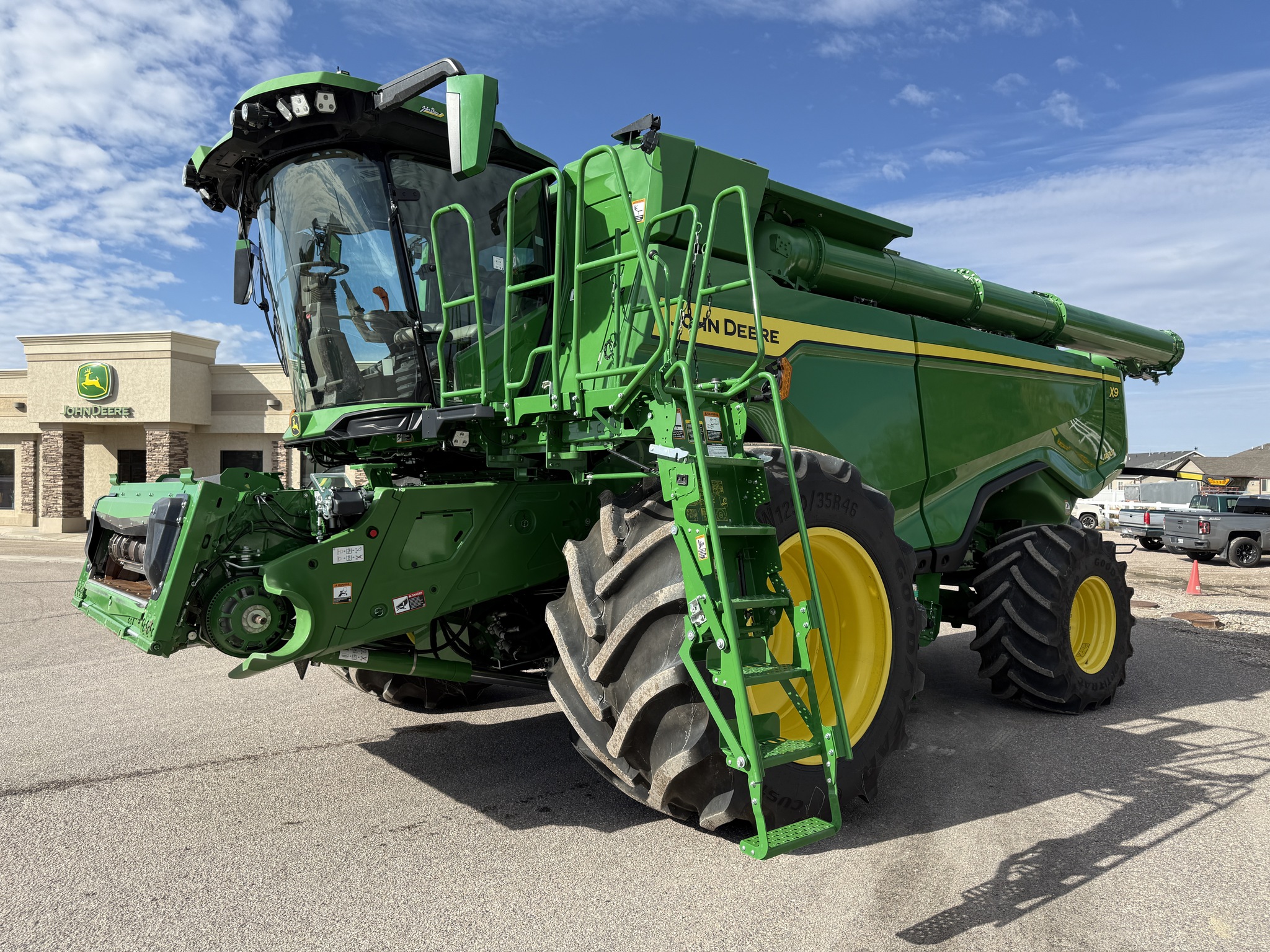 2023 John Deere X9 1100 Image 1