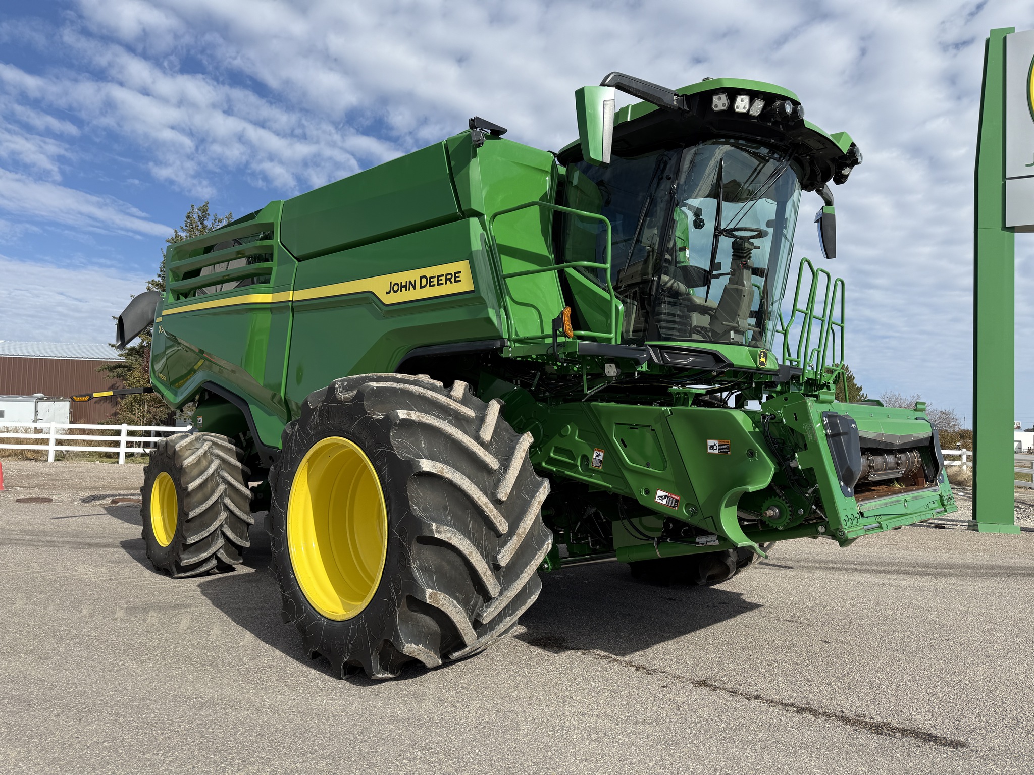 2023 John Deere X9 1100 Image 7