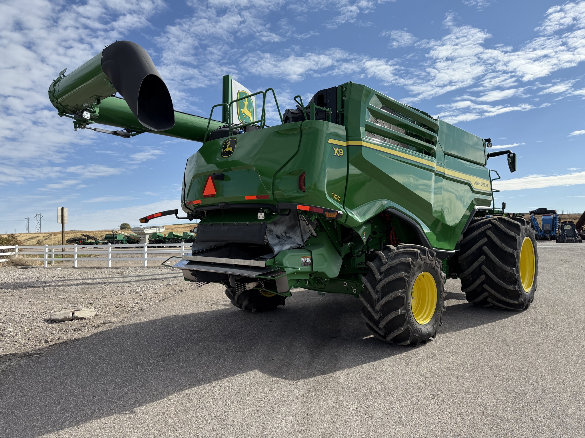 2023 John Deere X9 1100 Image 5