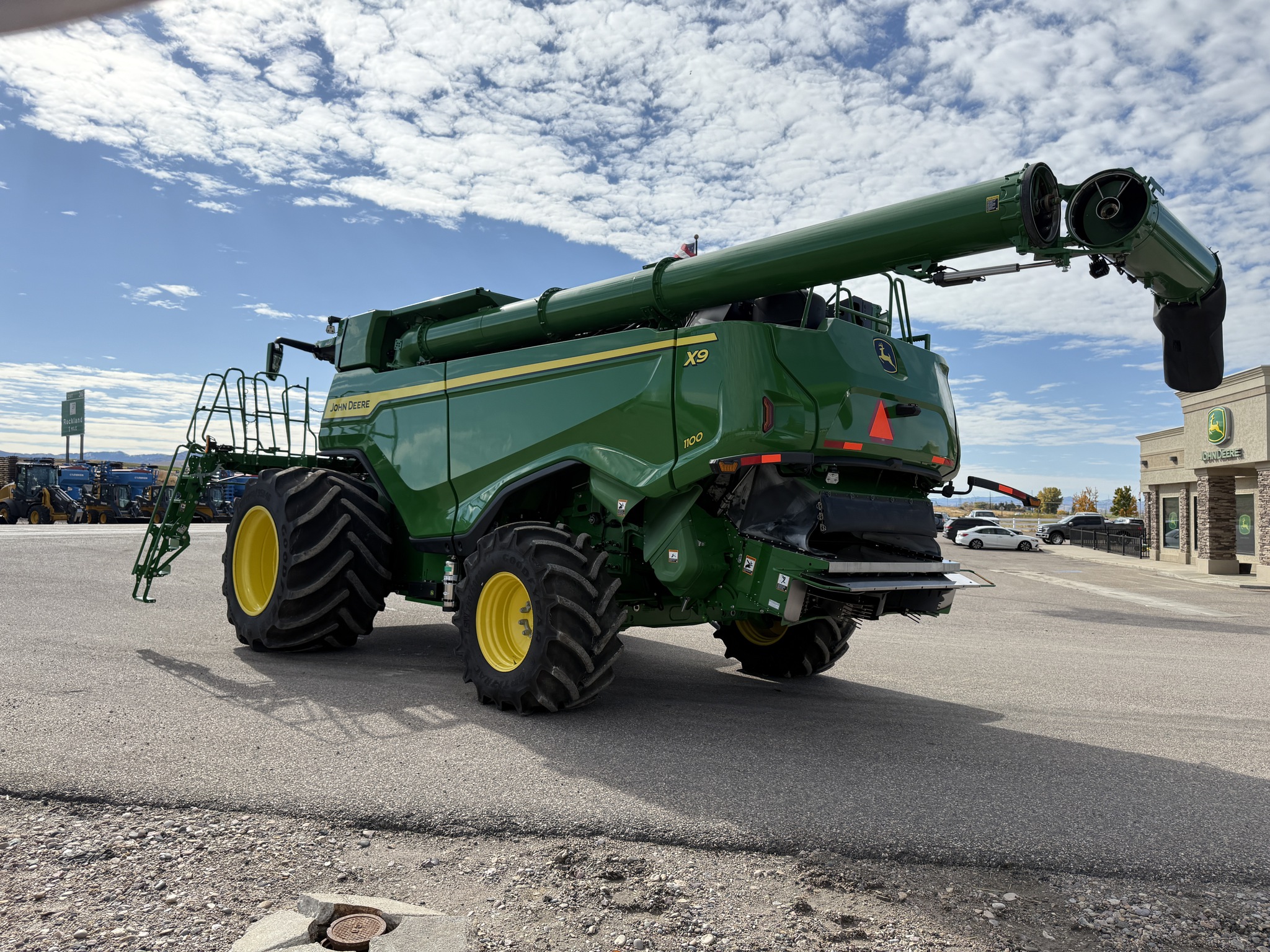 2023 John Deere X9 1100 Image 3