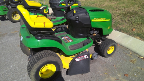2002 John Deere L110