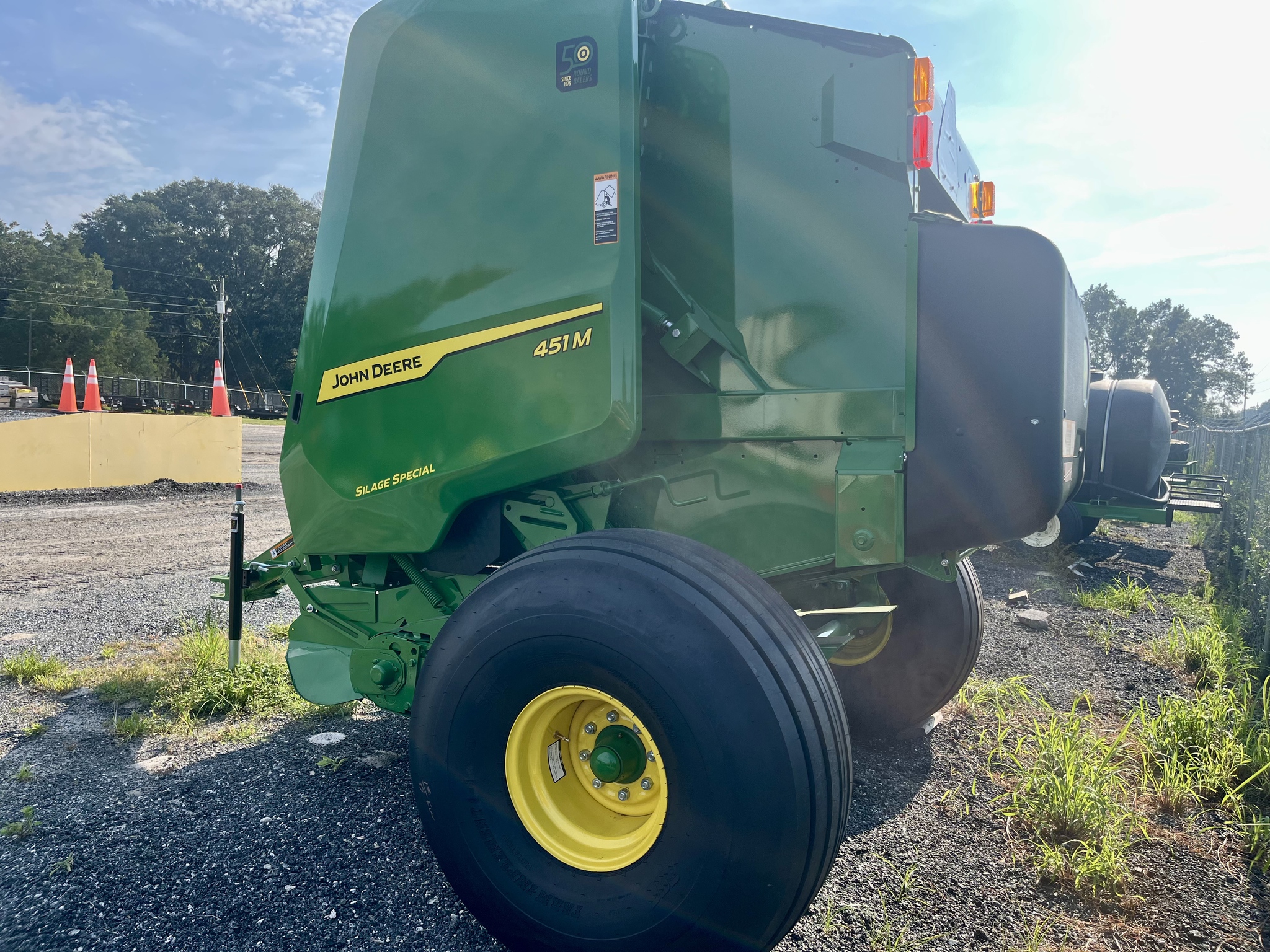 2025 John Deere 451M Image 8