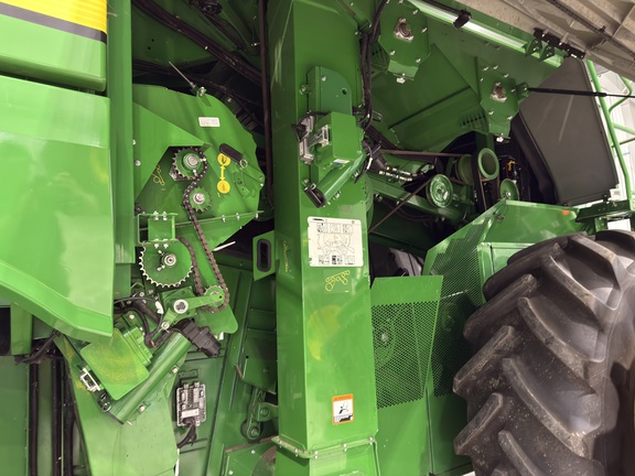 Photo of 2020 John Deere S780