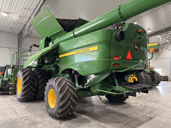Photo of 2020 John Deere S780