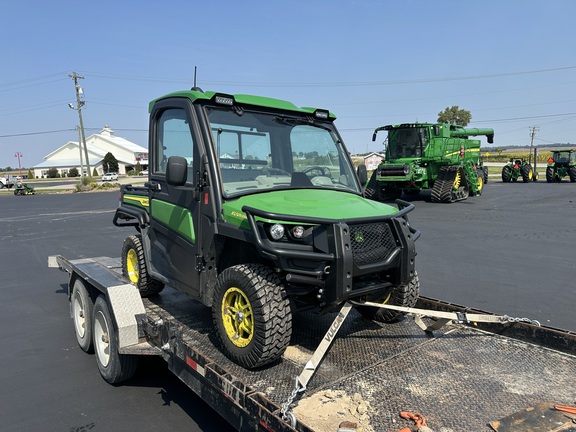 Photo of 2024 John Deere XUV 835R