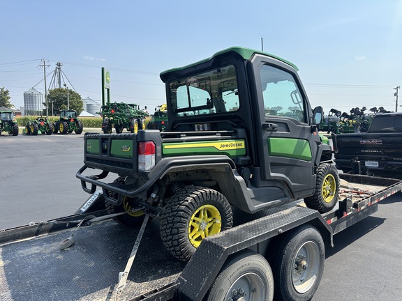 Photo of 2024 John Deere XUV 835R