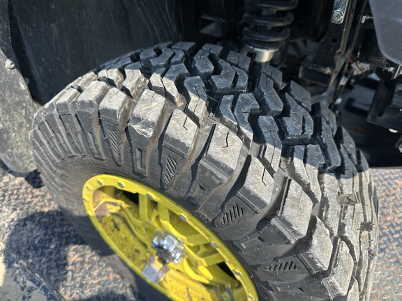 Photo of 2024 John Deere XUV 835R