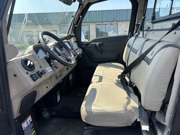 Photo of 2024 John Deere XUV 835R