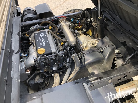 Photo of 2024 John Deere XUV 835R