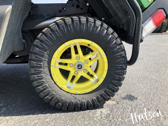 Photo of 2024 John Deere XUV 835R