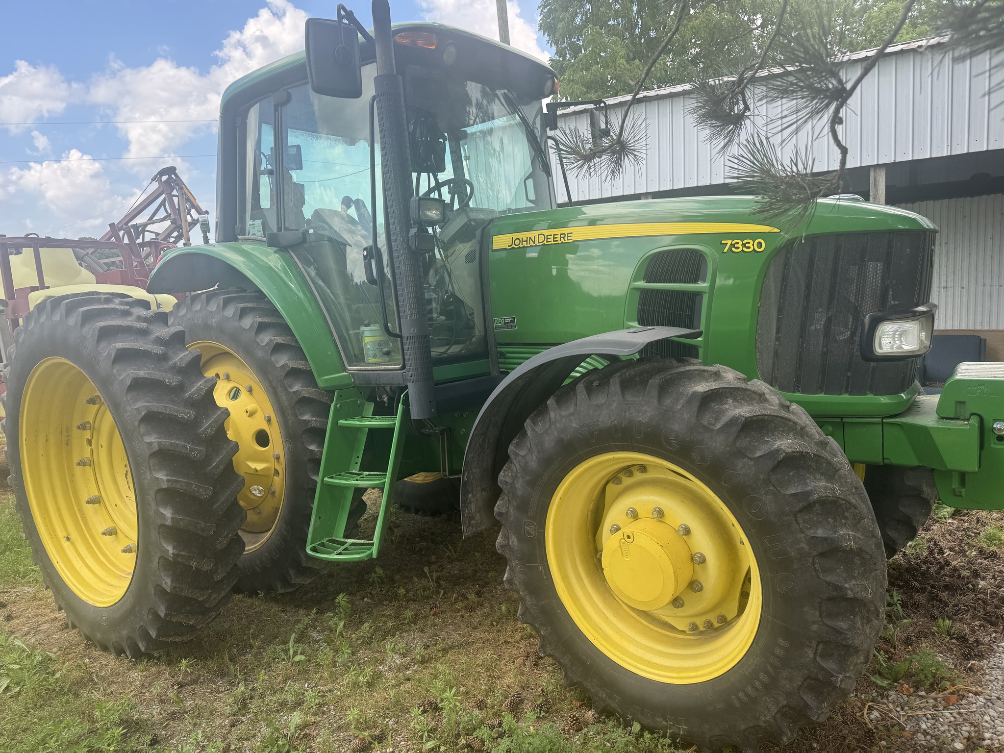 2008 John Deere 7330 Image 1