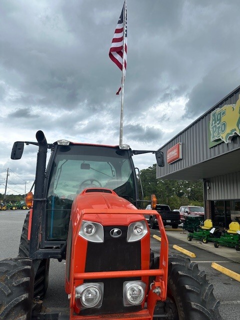 2014 Kubota M110GX Image 2
