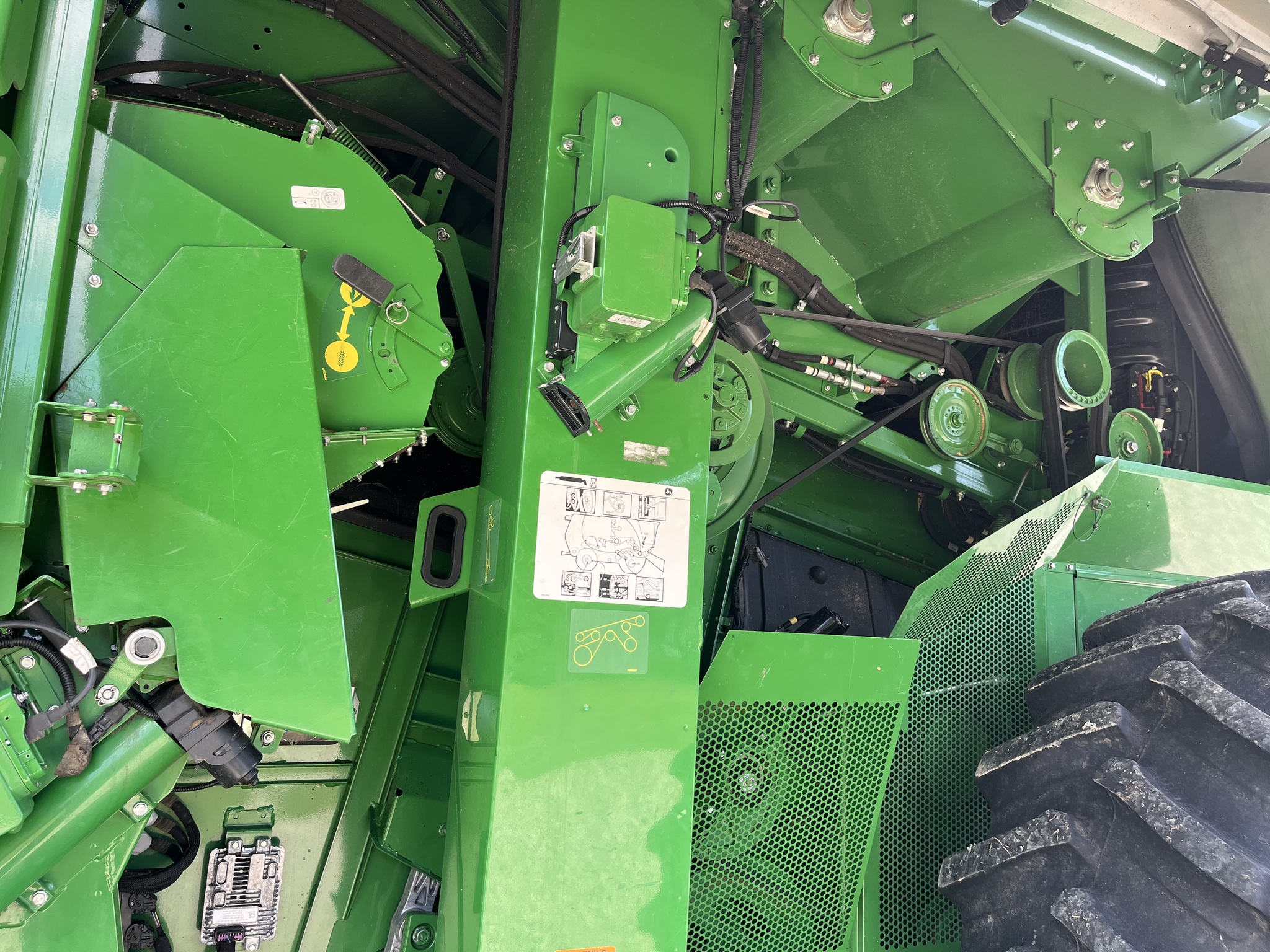 2019 John Deere S780 Image 11